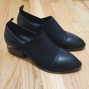 Choies Black Cap Toe Shoes Size 7